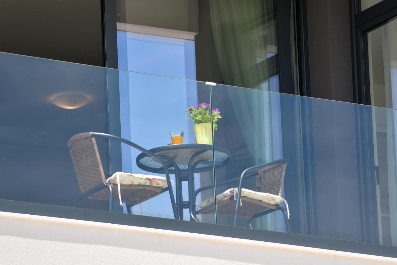 Apartmani Porat Igalo Exterior foto